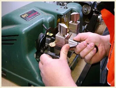 Evergreen Park IL Locksmith Store Evergreen Park, IL 708-688-1003 - 18-key-making